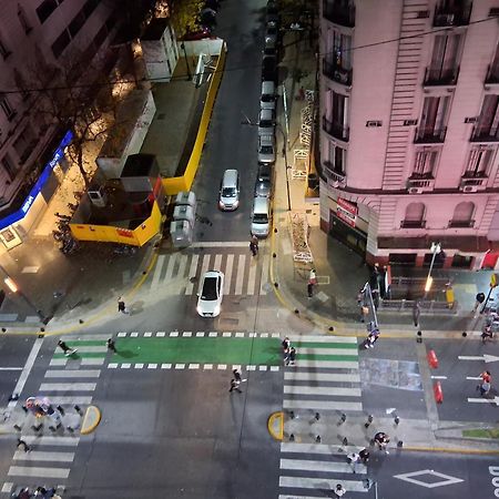 Appartamento 4 Ventanales Sobre La Avenida Corrientes Buenos Aires Esterno foto