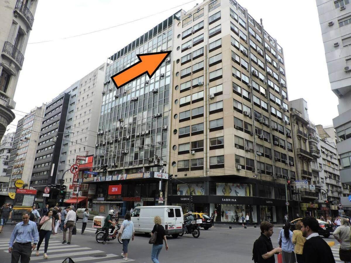 Appartamento 4 Ventanales Sobre La Avenida Corrientes Buenos Aires Esterno foto